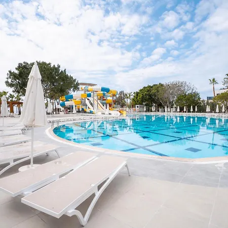 Mira Meridia Semesteranläggning (resort) 5*